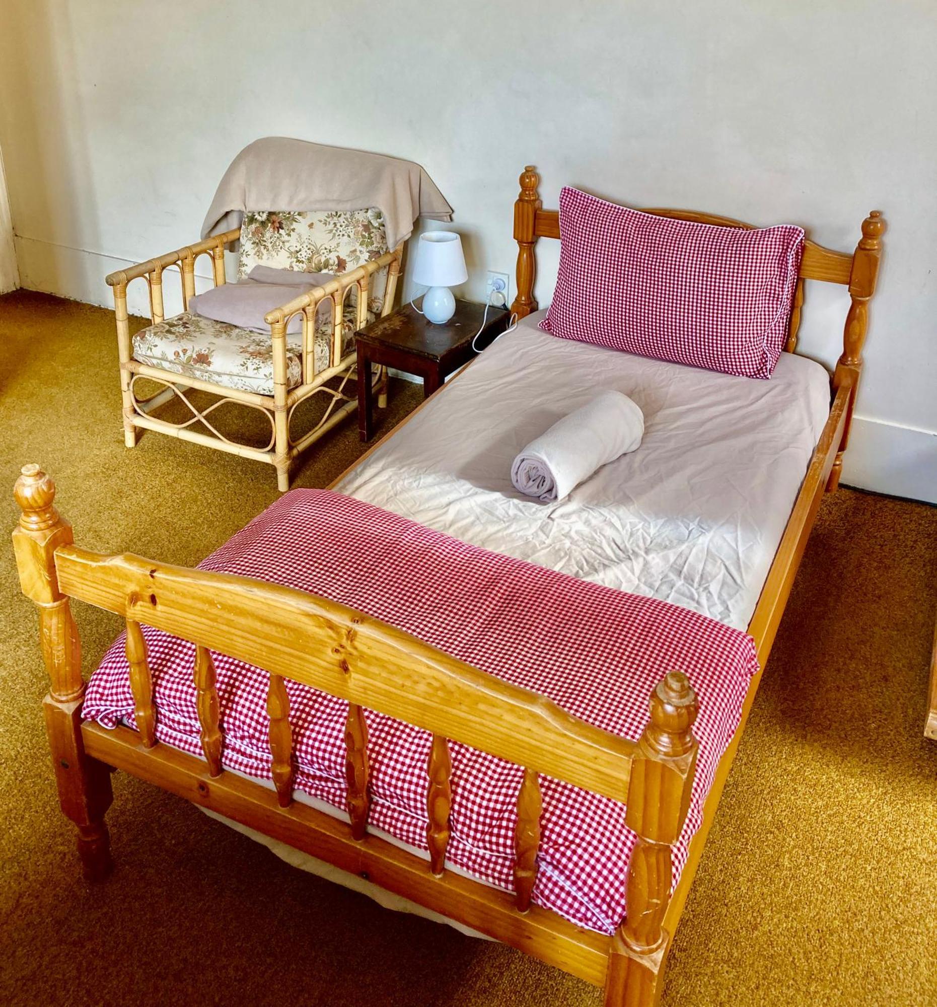 Honeysuckle House Hostel Нелсън Екстериор снимка